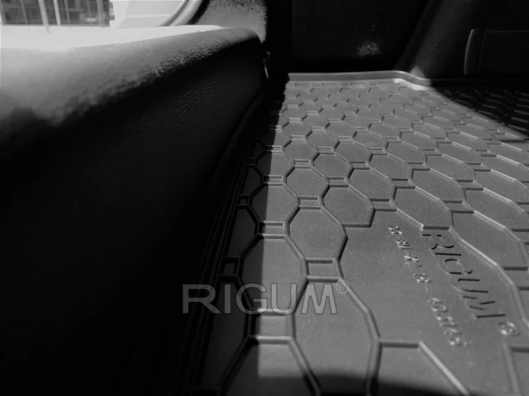 e13390dd21895ac240ecf445a586c15e.jpg