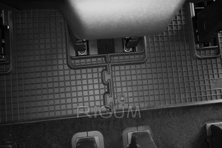 750d4ee22346e04d18bec05a8bea50ef.jpg